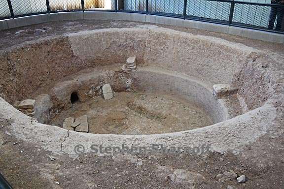 mesa verde pit house 3 graphic